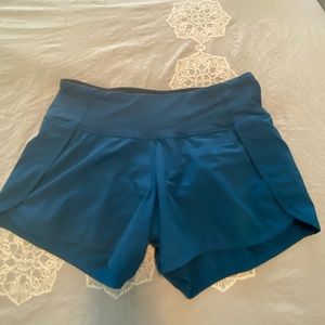 Lululemon Run Times Shorts Size 4, 4” inseam